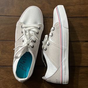 NWOT White Sneakers